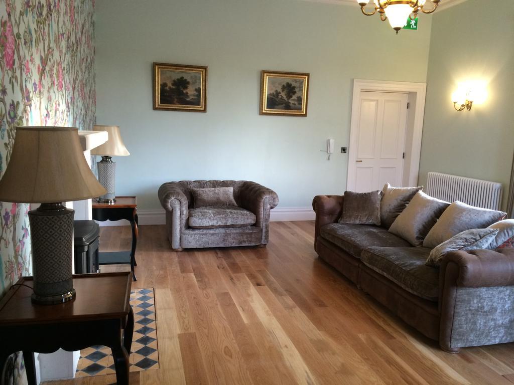 Wilton Castle Apartment เอนนิสคอร์ธี ห้อง รูปภาพ