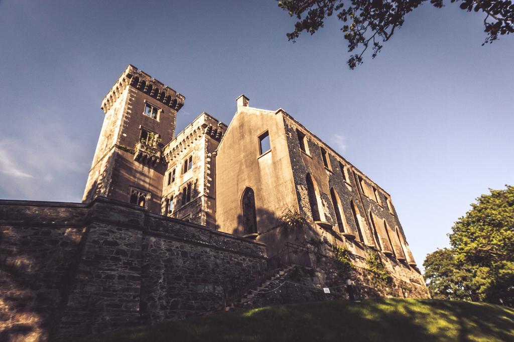 Wilton Castle Apartment เอนนิสคอร์ธี ภายนอก รูปภาพ