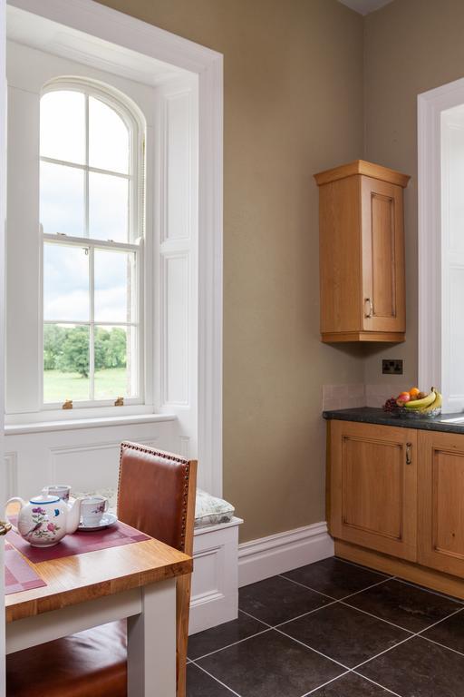 Wilton Castle Apartment เอนนิสคอร์ธี ภายนอก รูปภาพ