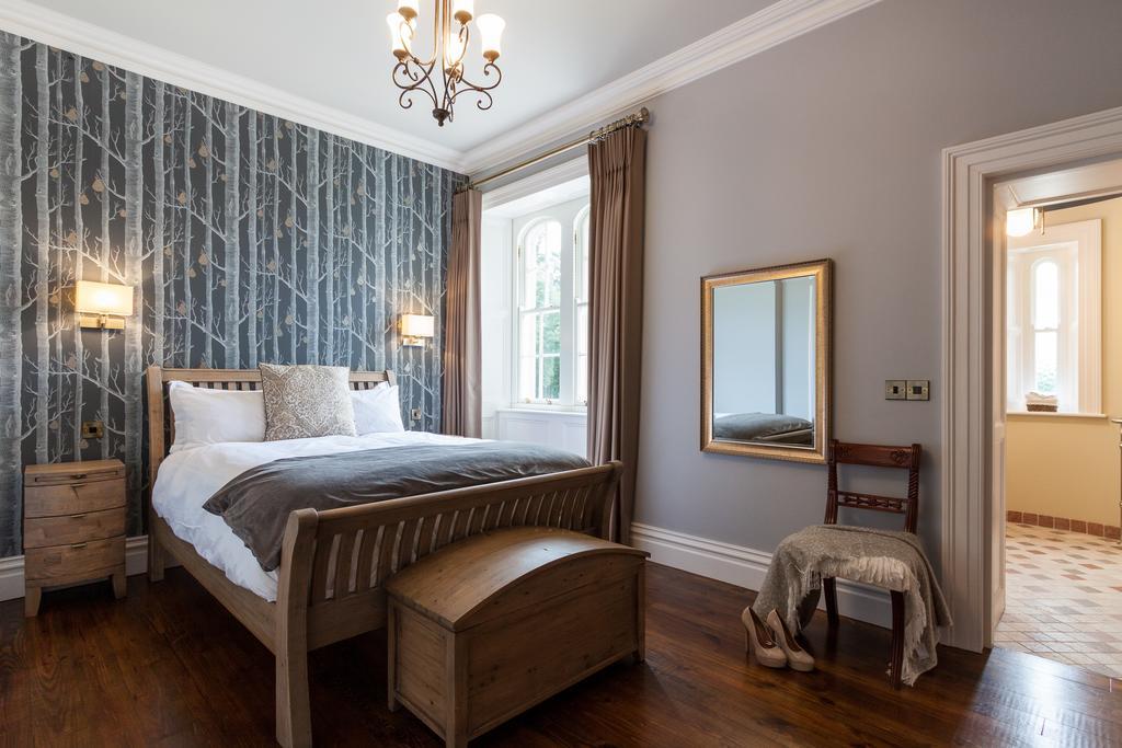 Wilton Castle Apartment เอนนิสคอร์ธี ภายนอก รูปภาพ