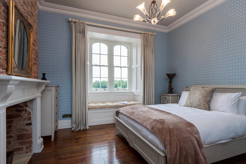 Wilton Castle Apartment เอนนิสคอร์ธี ภายนอก รูปภาพ
