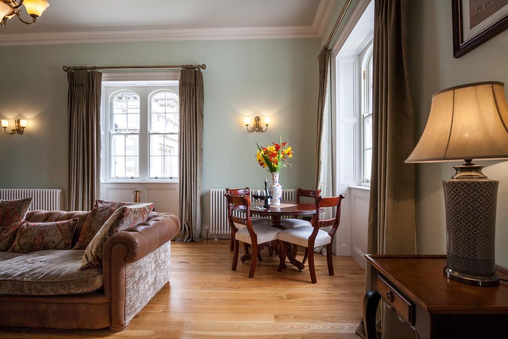 Wilton Castle Apartment เอนนิสคอร์ธี ภายนอก รูปภาพ